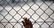 Παρέμβαση ΣΥΡΙΖΑ για τα κρούσματα ρατσιστικής βίας στον Ασπρόπυργο
